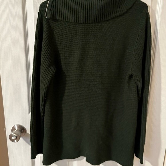 Design History Green Zip Neck Sweater- Women’s Large - Picture 6 of 6